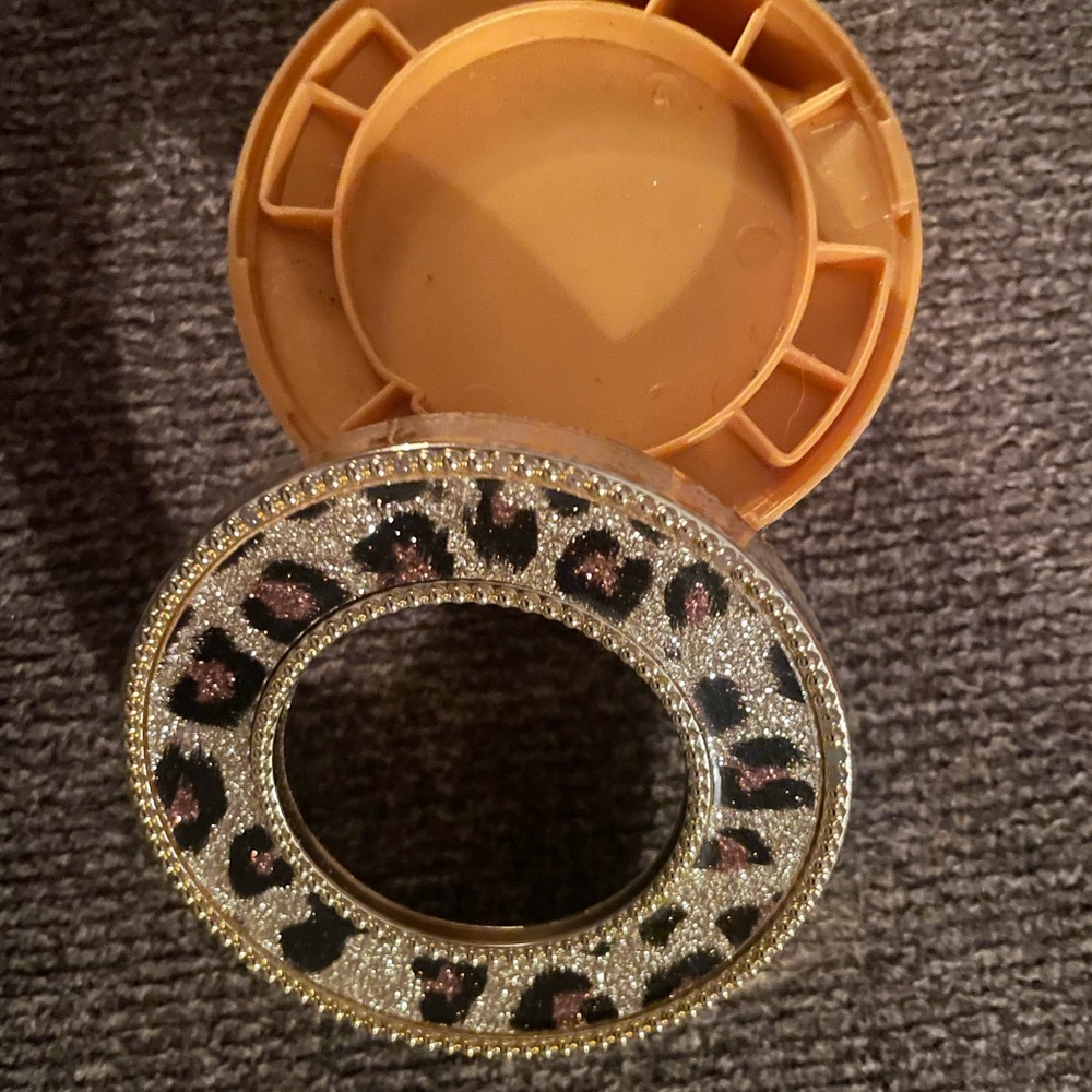Bath & Body Works Gold Glitter Leopard Print Car Fragrance Holder - Picture 3 of 6